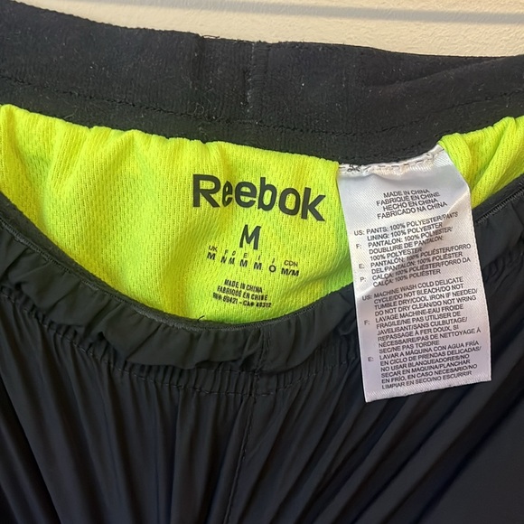 Reebok playdry w/ suspender - Picture 3 of 3